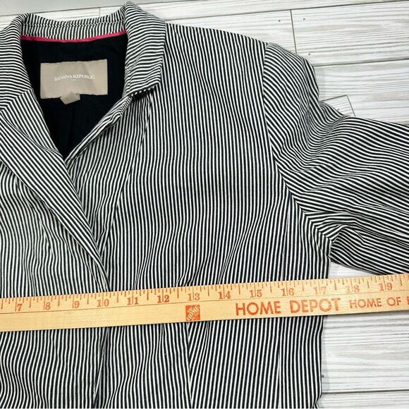 BANANA REPUBLIC SEERSUCKER BLACK WHTE STRIPE LINED BLAZER PREPPY ACADEMIA 6 - Picture 4 of 8